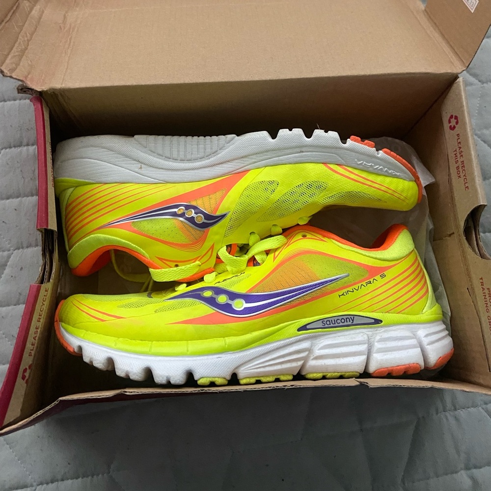 Saucony kinvara 5 running sneaker